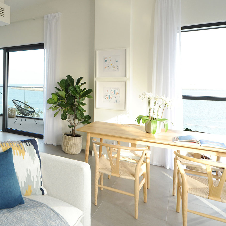 ۲٤  متاجر التجزئة والمطاعم  Amenities